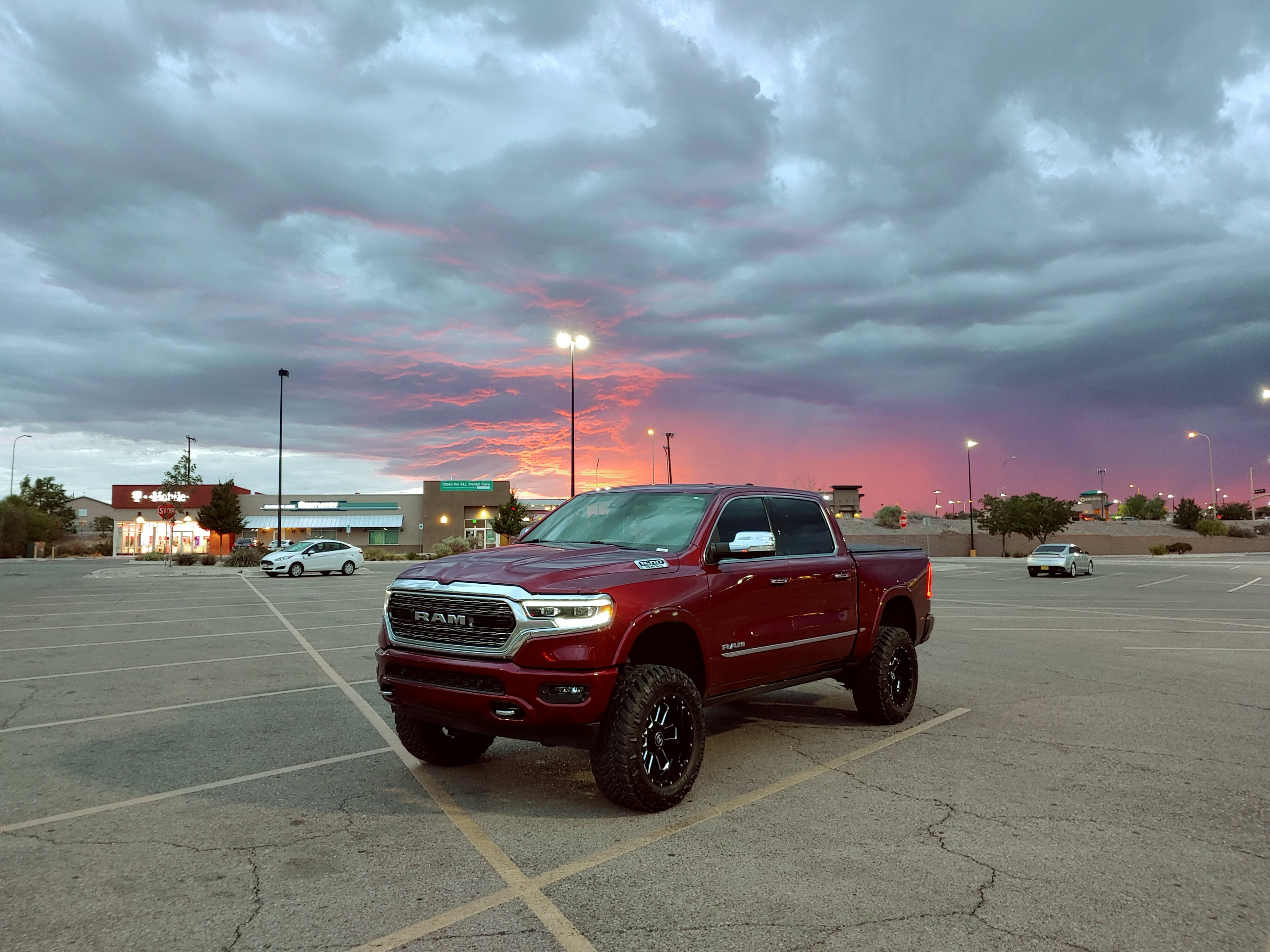 View Build Inch Lifted Ram Wd Rough Country