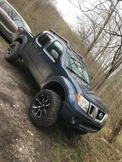 6 Inch Lifted 2017 Nissan Frontier 4WD