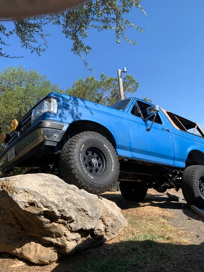 4 Inch Lifted 1988 Ford Bronco 4WD