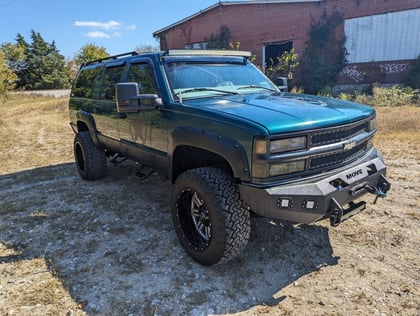 6 Inch Lifted 1997 Chevy K1500 Suburban 4WD