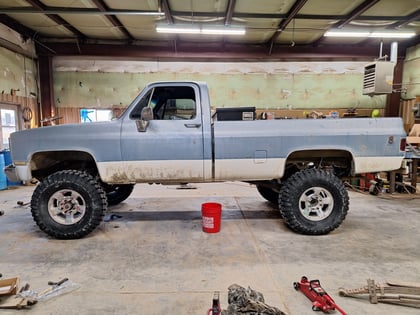 6 Inch Lifted 1982 Chevy K20 4WD