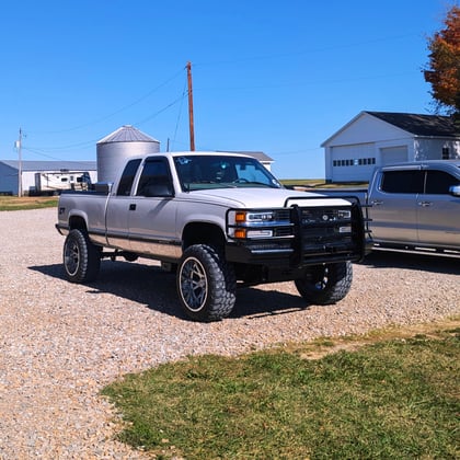 6 Inch Lifted 1998 Chevy K1500 4WD