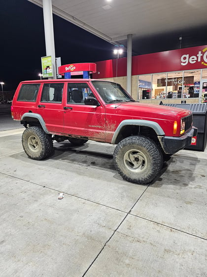 4.5 Inch Lifted 1997 Jeep Cherokee 4WD
