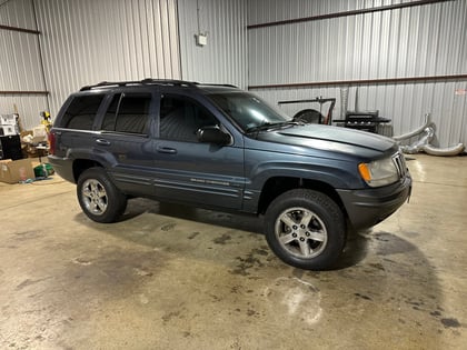 2 inch Lifted 2001 Jeep Grand Cherokee 4WD