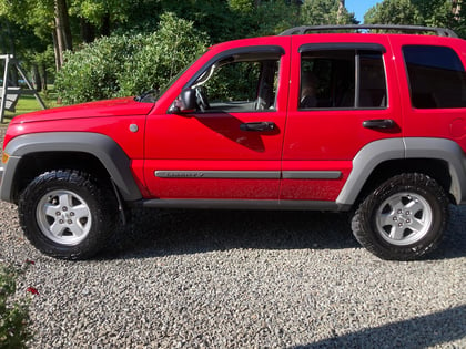 3 Inch Lifted 2005 Jeep Liberty 4WD