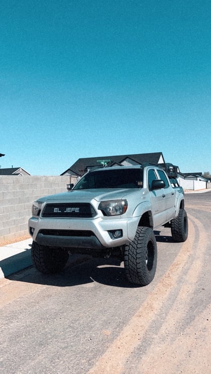 6 Inch Lifted 2013 Toyota Tacoma 4WD