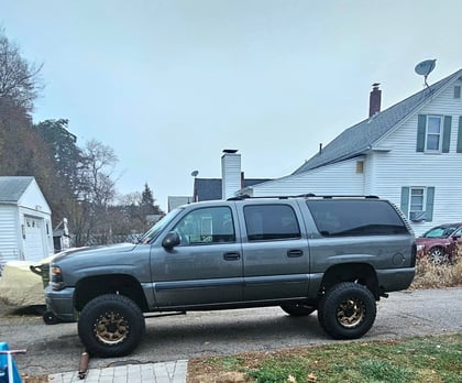 6 Inch Lifted 2002 Chevy Suburban 1500 4WD