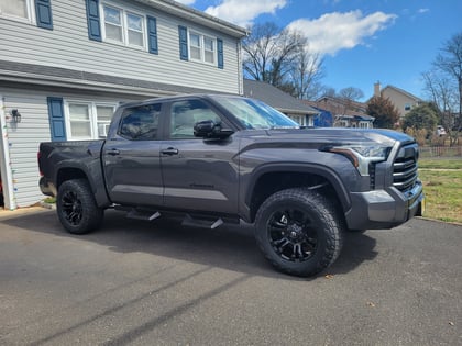 3.5 Inch Lifted 2024 Toyota Tundra 4WD