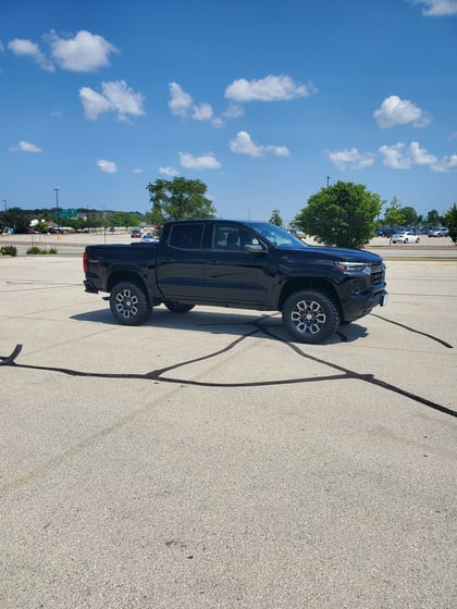 2 inch Lifted 2024 Chevy Colorado 4WD