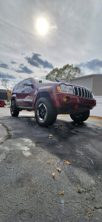 2 inch Lifted 2007 Jeep Grand Cherokee AWD