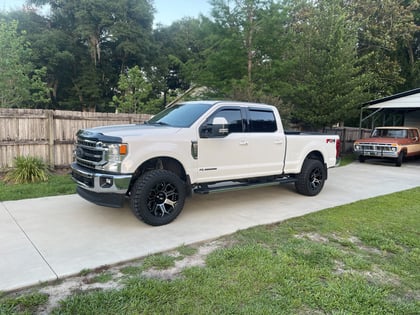 2 inch Lifted 2020 Ford F-250 Super Duty 4WD