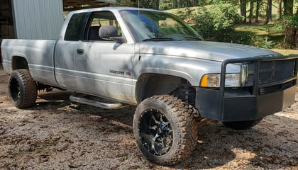 2.5 inch Lifted 2001 Dodge Ram 2500 4WD