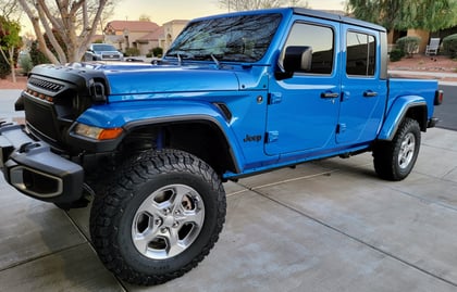 2.5 inch Lifted 2021 Jeep Gladiator JT 4WD