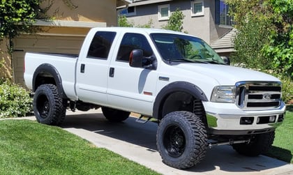 6 Inch Lifted 2005 Ford F-350 Super Duty 4WD
