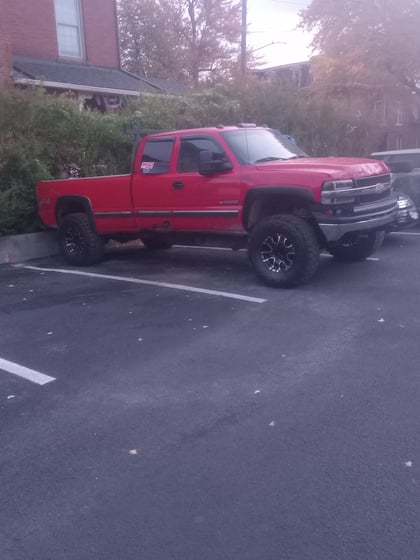 3 Inch Lifted 2002 Chevy Silverado 2500 HD 4WD