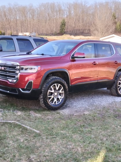 1.5 inch Lifted 2020 GMC Acadia 4WD