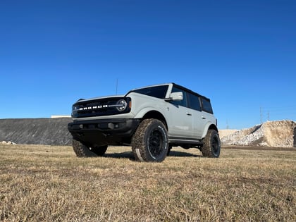 2 inch Lifted 2022 Ford Bronco 4WD