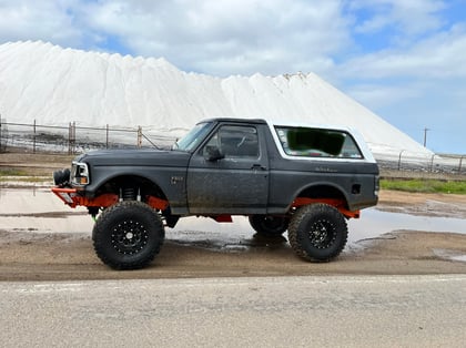 6 Inch Lifted 1994 Ford Bronco 4WD