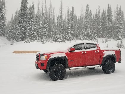 6 Inch Lifted 2015 GMC Canyon 4WD
