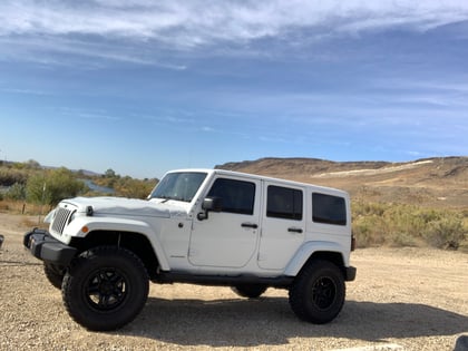 2.5 inch Lifted 2015 Jeep Wrangler JK Unlimited 4WD