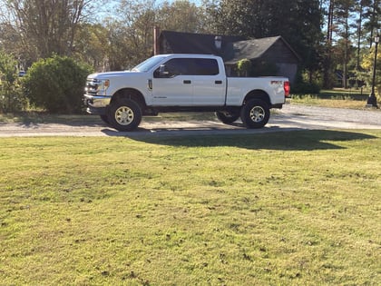 4.5 Inch Lifted 2020 Ford F-250 Super Duty 4WD