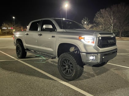 6 Inch Lifted 2016 Toyota Tundra 4WD