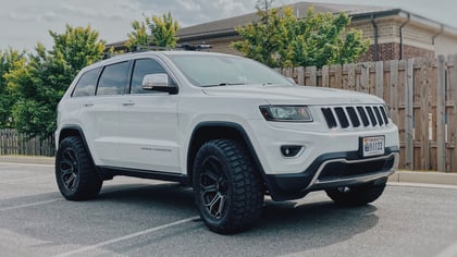 2.5 inch Lifted 2015 Jeep Grand Cherokee 4WD