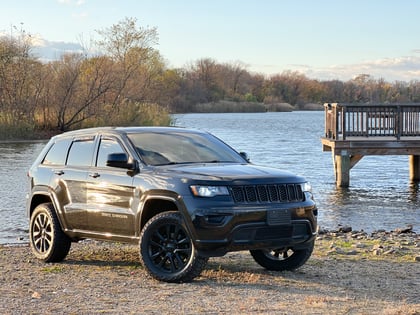 2.5 inch Lifted 2019 Jeep Grand Cherokee 4WD