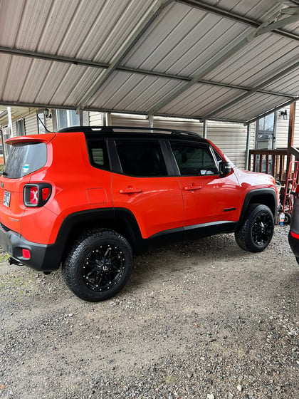 2 inch Lifted 2016 Jeep Renegade 4WD