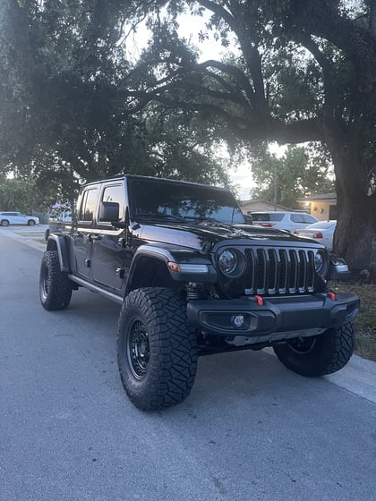 3.5 Inch Lifted 2022 Jeep Gladiator JT 4WD