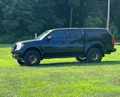 2.5 inch Lifted 2019 Nissan Frontier 4WD