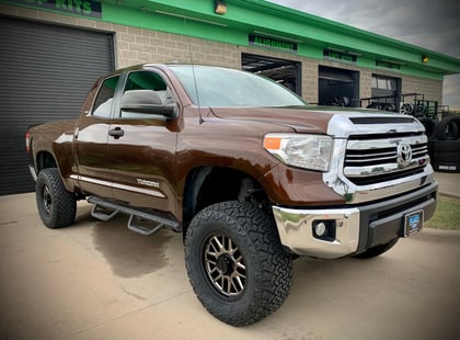 6 Inch Lifted 2017 Toyota Tundra 2WD