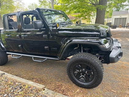 4.5 Inch Lifted 2022 Jeep Gladiator JT 4WD