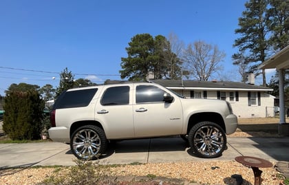 7.5 Inch Lifted 2014 GMC Yukon 2WD