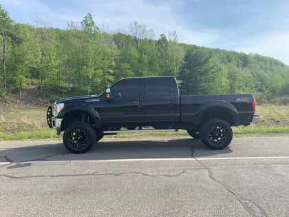 6 Inch Lifted 2016 Ford F-250 Super Duty 4WD