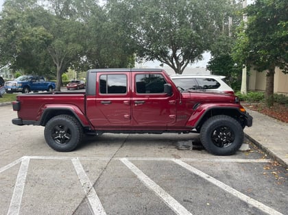 2.5 inch Lifted 2021 Jeep Gladiator JT 4WD