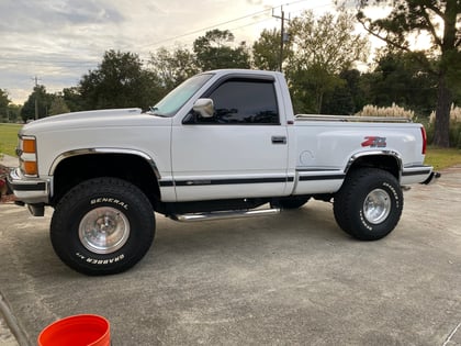 2.5 inch Lifted 1994 Chevy C1500/K1500 Pickup 4WD