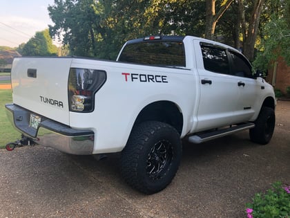 6 Inch Lifted 2011 Toyota Tundra 2WD