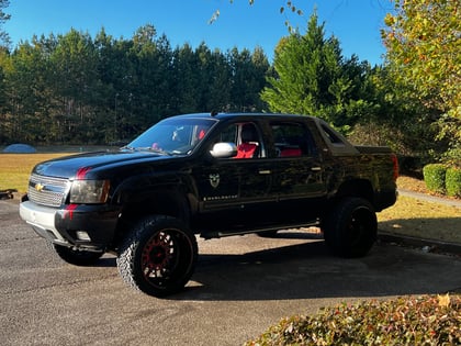 7.5 Inch Lifted 2007 Chevy Avalanche 1500 4WD