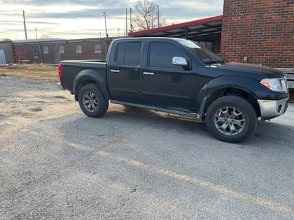 2.5 inch Lifted 2019 Nissan Frontier 4WD