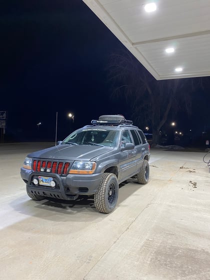 2 inch Lifted 2003 Jeep Grand Cherokee 4WD