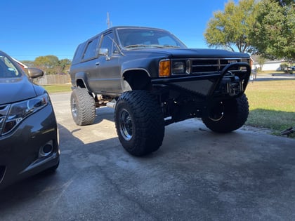 5 Inch Lifted 1987 Toyota 4Runner 4WD