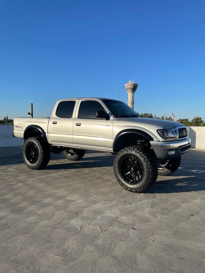 6 Inch Lifted 2001 Toyota Tacoma 4WD