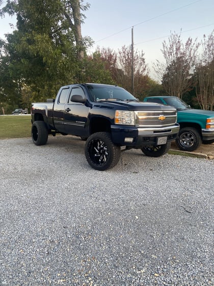 7 Inch Lifted 2011 Chevy Silverado 1500 4WD