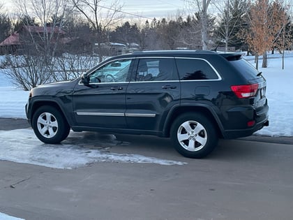 2.5 inch Lifted 2012 Jeep Grand Cherokee 4WD
