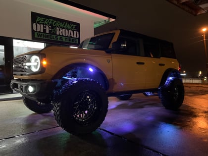 2 inch Lifted 2022 Ford Bronco 4WD