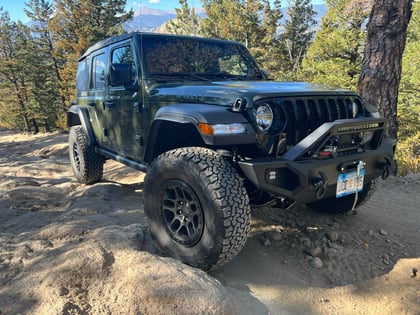 2 inch Lifted 2023 Jeep Wrangler JL Unlimited 4WD
