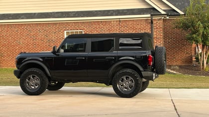 2 inch Lifted 2022 Ford Bronco 4WD