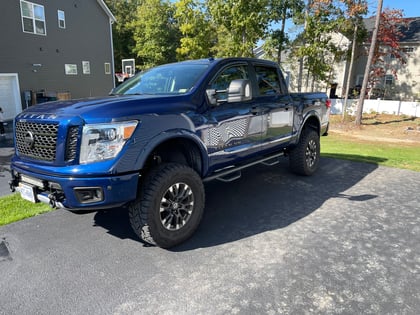 6 Inch Lifted 2018 Nissan Titan 4WD