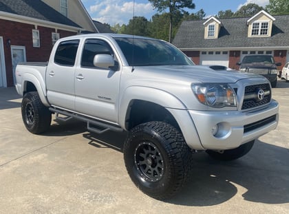 6 Inch Lifted 2011 Toyota Tacoma 2WD